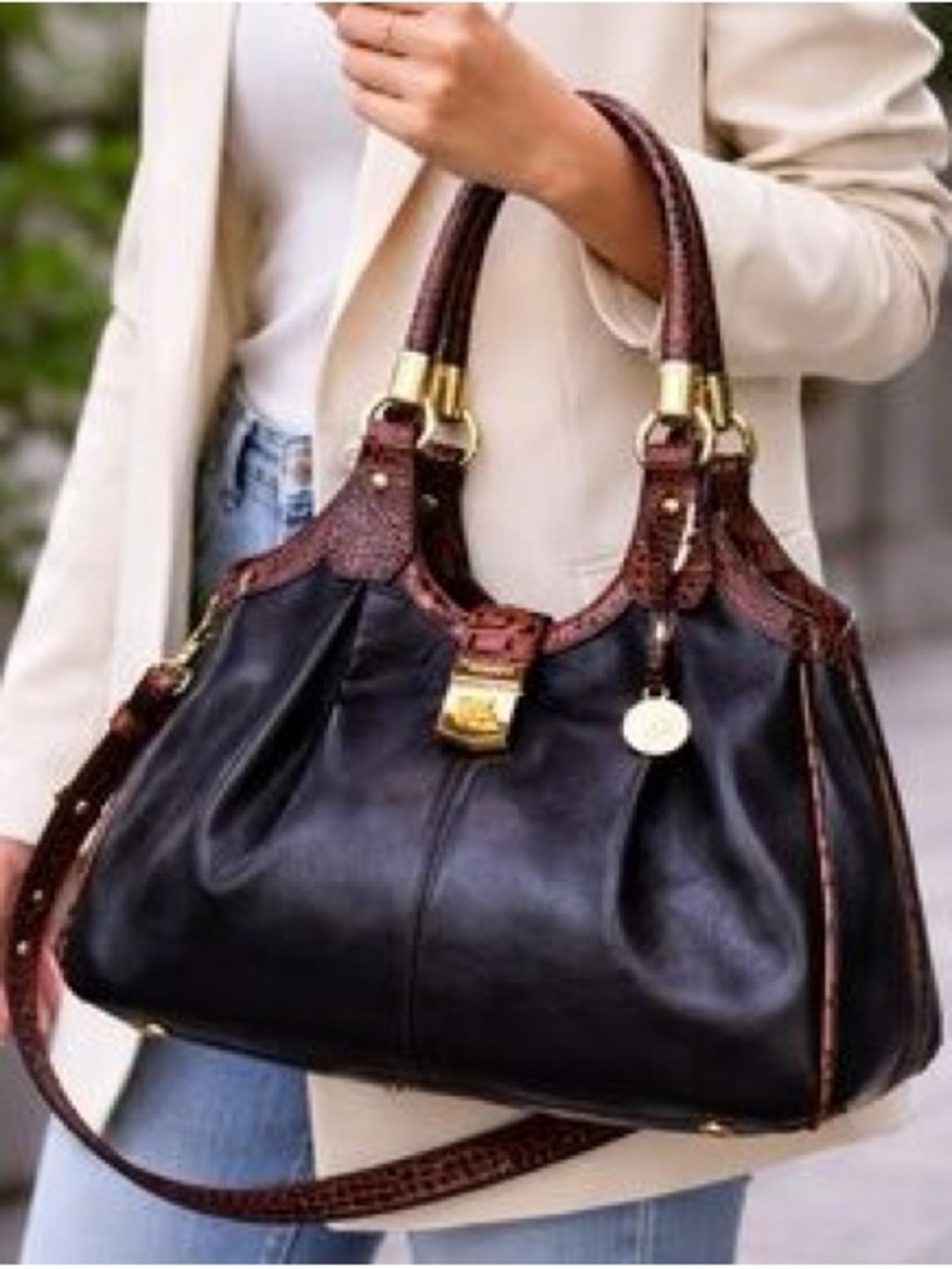 Elegant Brahmin “Dagny” Leather Handbag